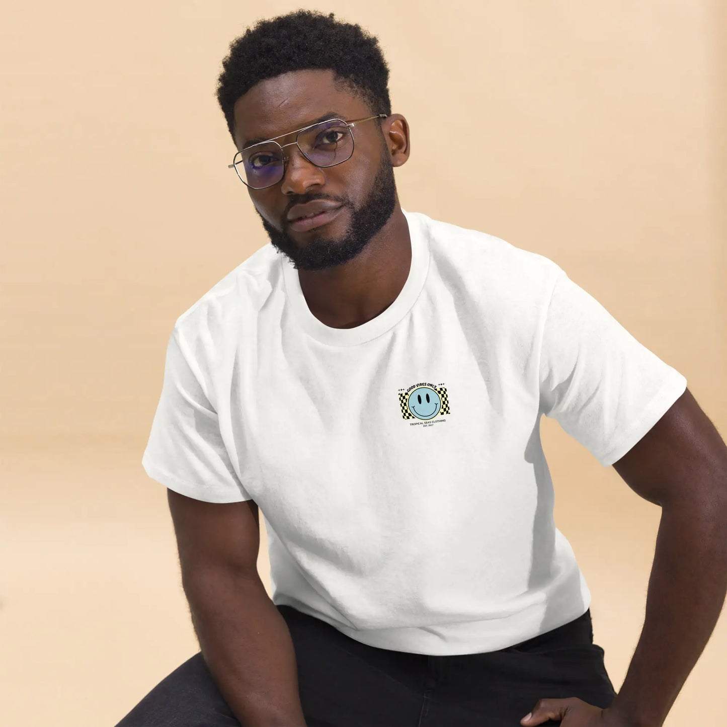 T-shirt classica da uomo con faccina sorridente "Good Vibes"